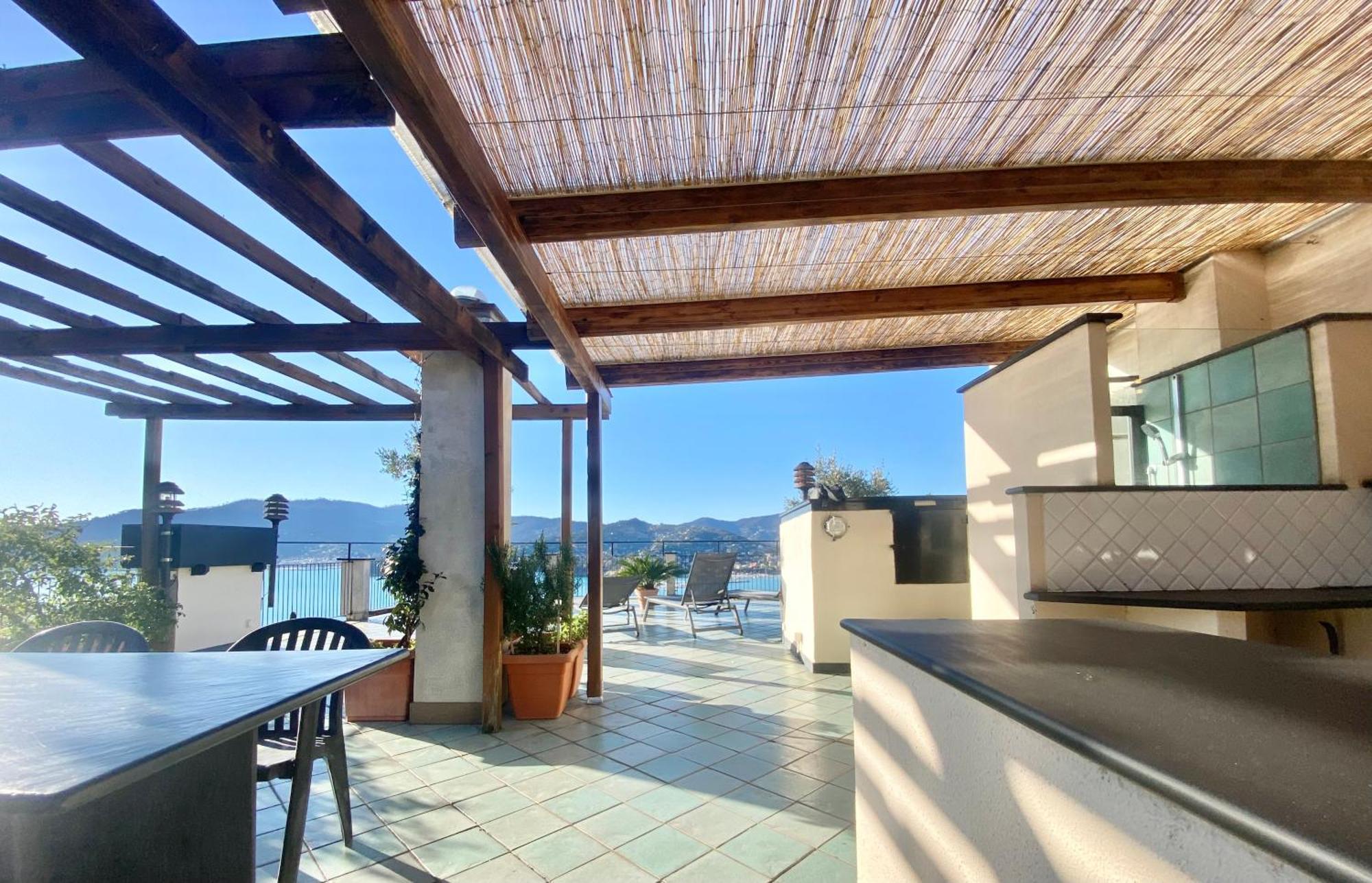 Welcome Riviera - Paradiso 12-Ultimo Restauro Nel 2025-Vista Mare Stupenda-Balcone Con Vista Meravigliosa Piu' Terrazza Solarium Sovrastante Di 70 Mq Esterna Rapallo Luaran gambar